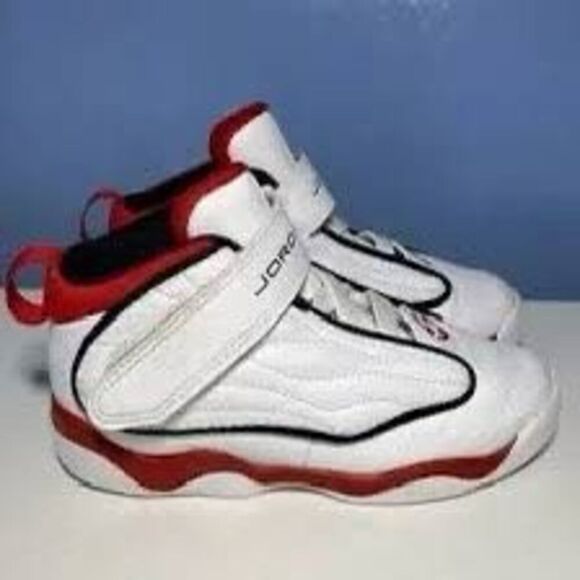 Jordan Toddler Size 10C Pro Strong Sneakers White Black Red Sporty Basketball - Picture 2 of 13